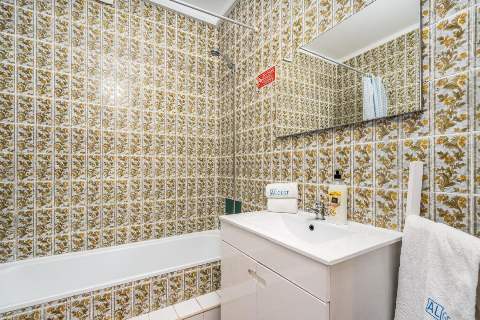 Ria Guest House アルヴォル エクステリア 写真